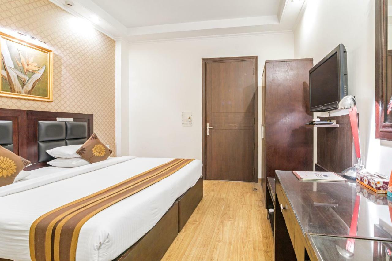 ลา เรซิด็องซ์ Hotel เดลี ภายนอก รูปภาพ