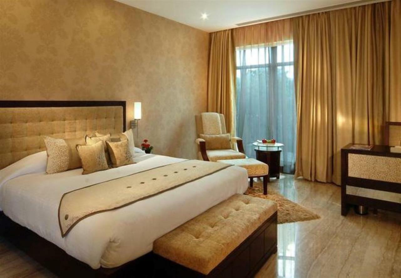 ลา เรซิด็องซ์ Hotel เดลี ภายนอก รูปภาพ